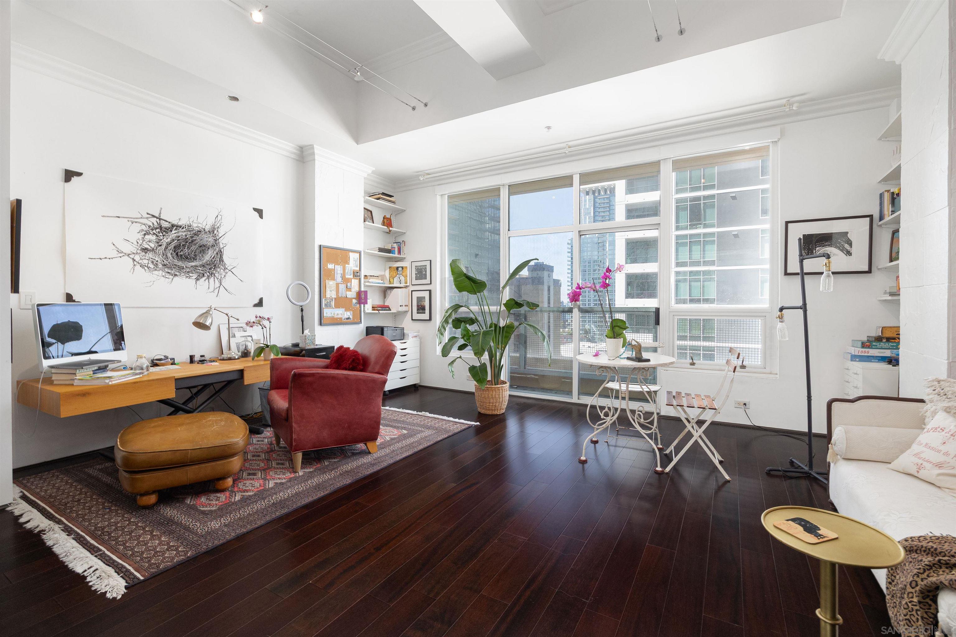 350 W Ash St 807