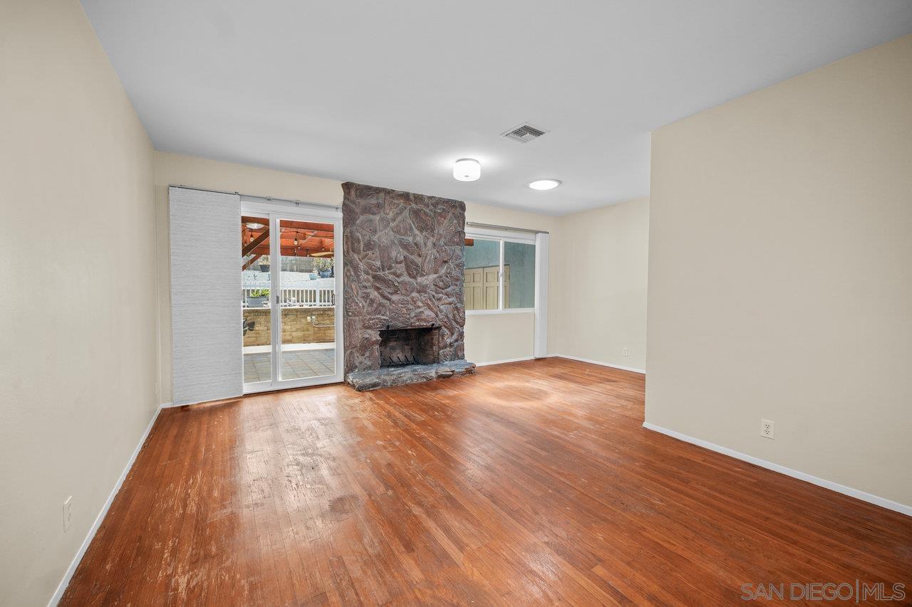 3711 Fairway Dr
