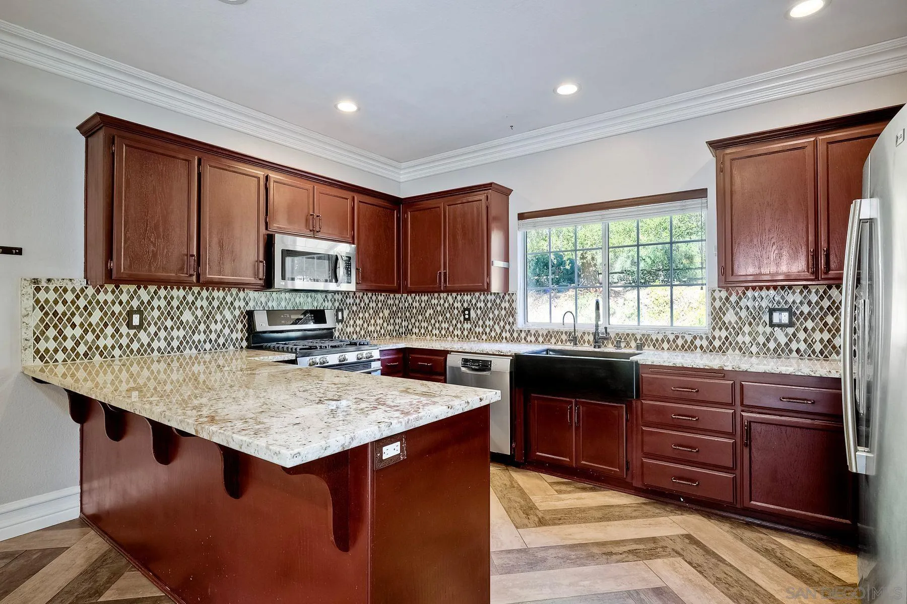 Valley Center, California 92082, United States, 4 Bedrooms Bedrooms, ,2 BathroomsBathrooms,Residential,Pending,22731