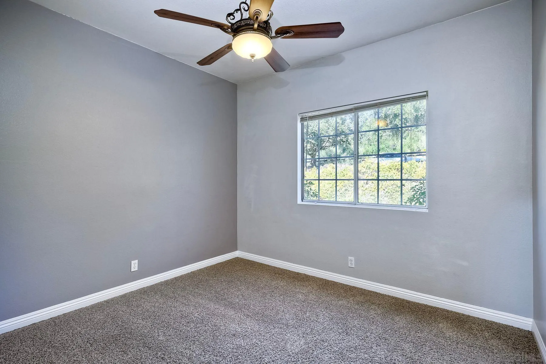 Valley Center, California 92082, United States, 4 Bedrooms Bedrooms, ,2 BathroomsBathrooms,Residential,Pending,22731