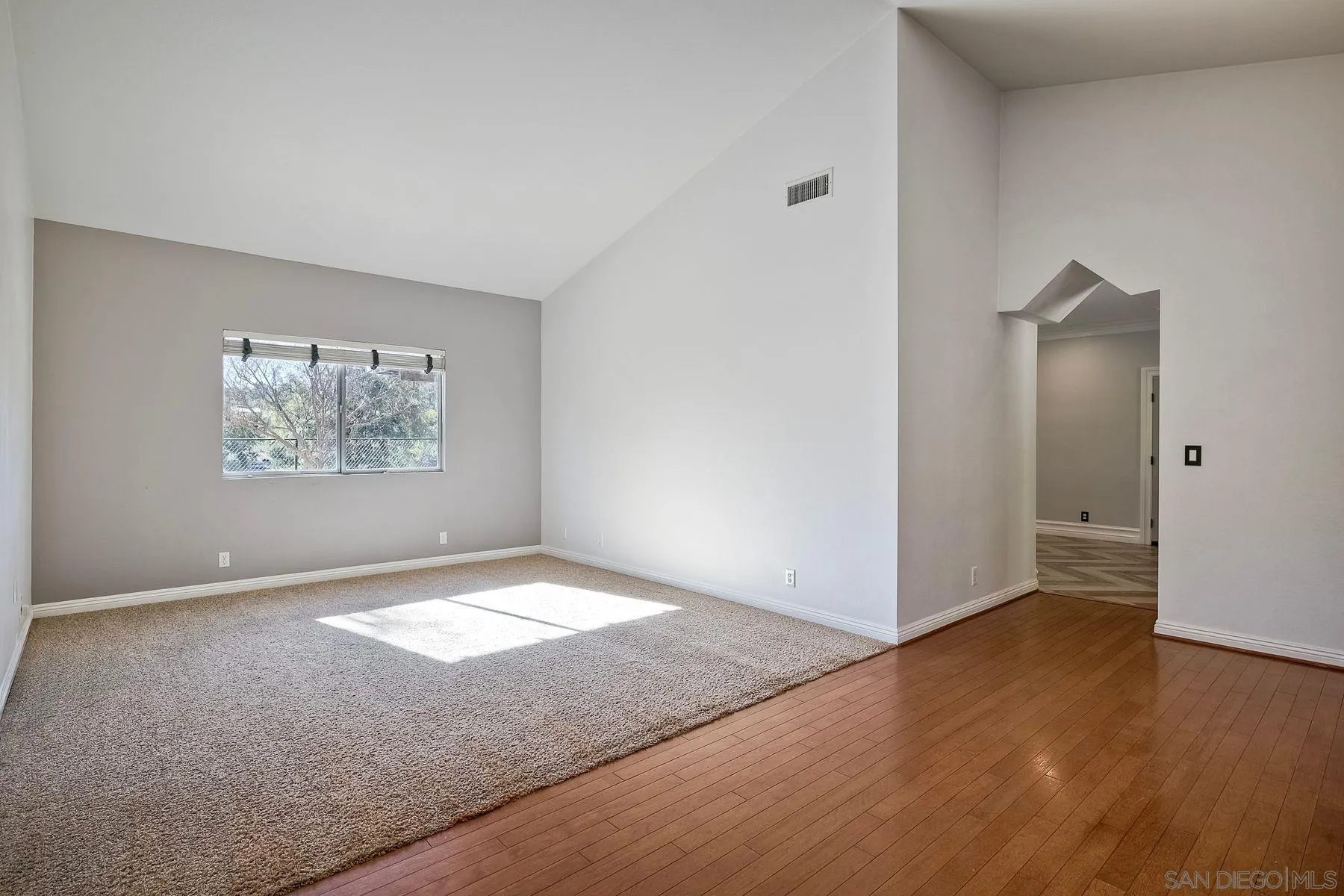 Valley Center, California 92082, United States, 4 Bedrooms Bedrooms, ,2 BathroomsBathrooms,Residential,Pending,22731