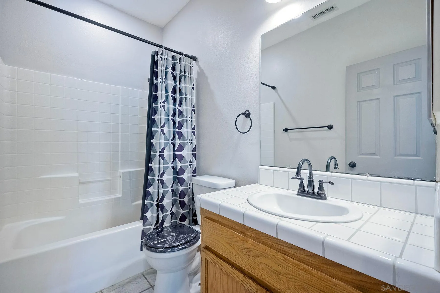 Valley Center, California 92082, United States, 4 Bedrooms Bedrooms, ,2 BathroomsBathrooms,Residential,Pending,22731