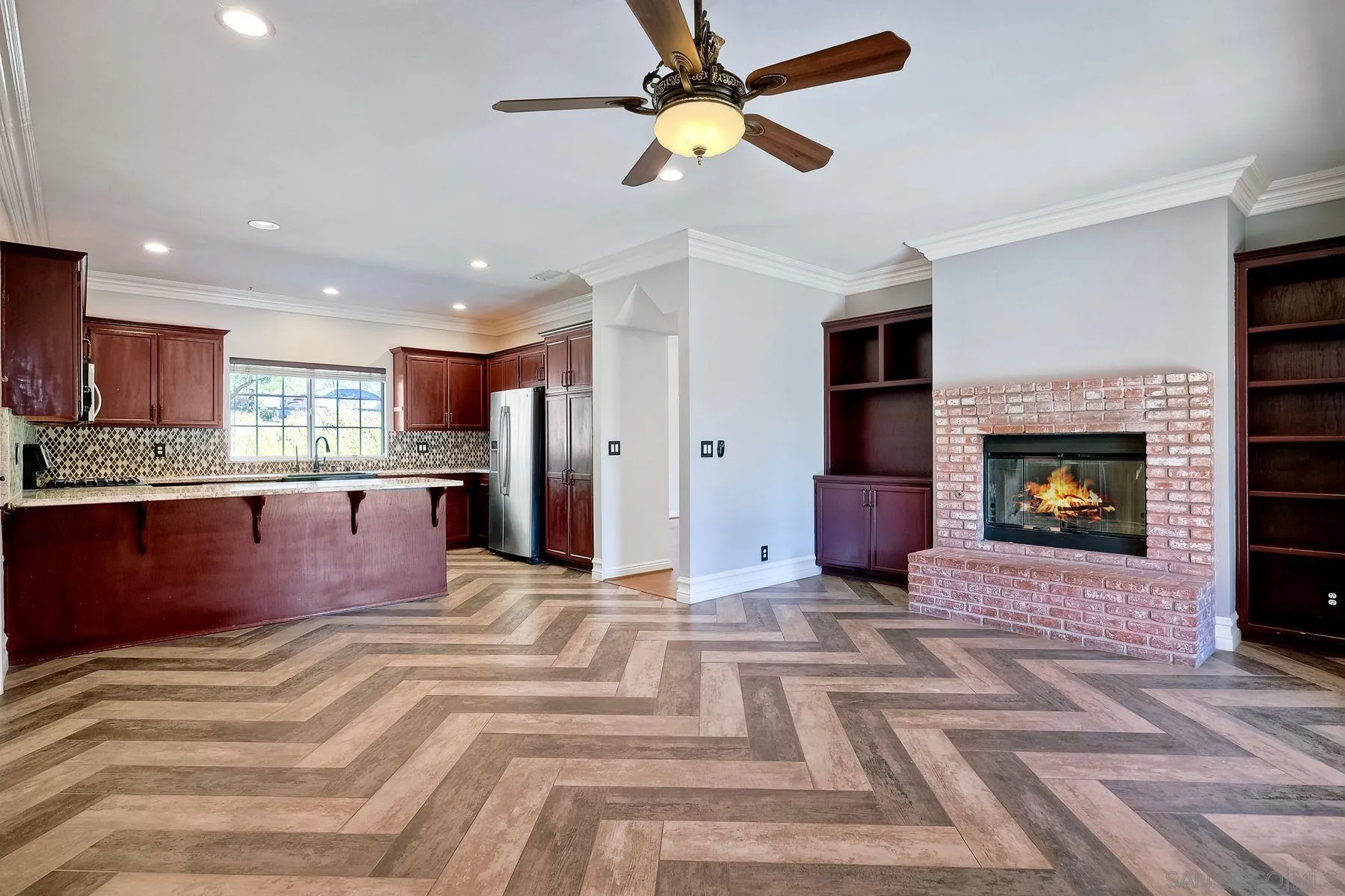 Valley Center, California 92082, United States, 4 Bedrooms Bedrooms, ,2 BathroomsBathrooms,Residential,Pending,22731