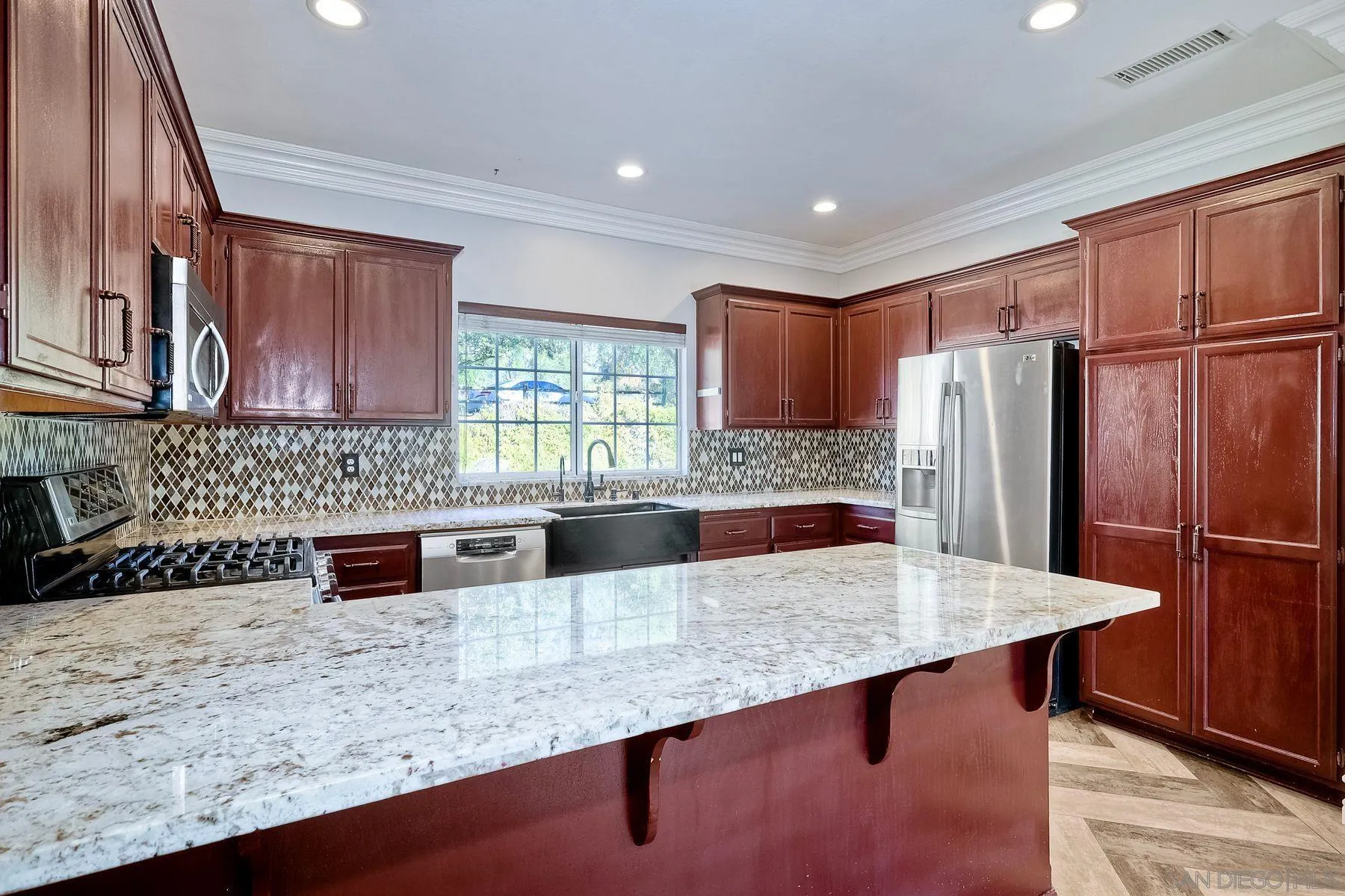 Valley Center, California 92082, United States, 4 Bedrooms Bedrooms, ,2 BathroomsBathrooms,Residential,Pending,22731