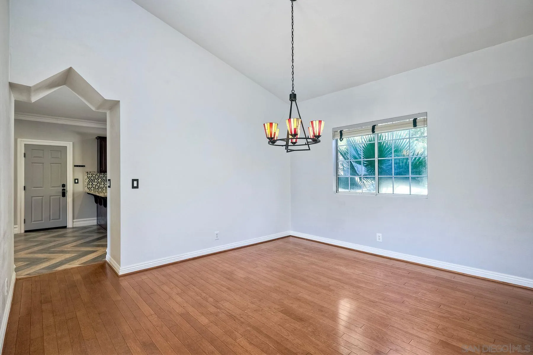 Valley Center, California 92082, United States, 4 Bedrooms Bedrooms, ,2 BathroomsBathrooms,Residential,Pending,22731