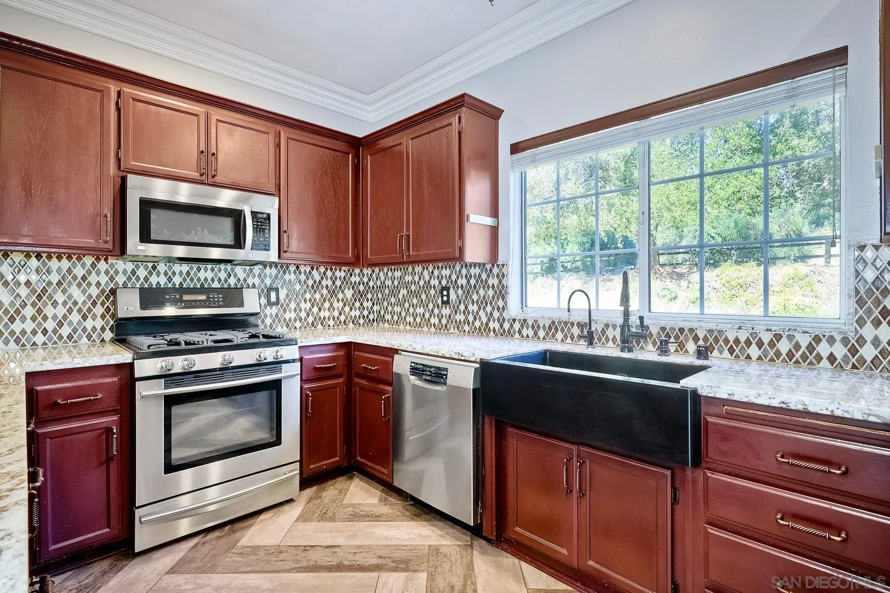 Valley Center, California 92082, United States, 4 Bedrooms Bedrooms, ,2 BathroomsBathrooms,Residential,Pending,22731