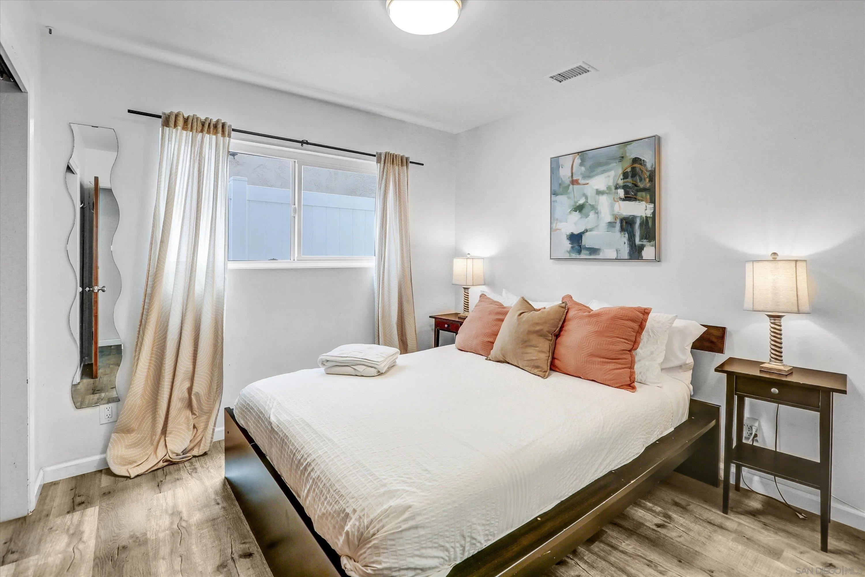 San Diego, California 92109, United States, 6 Bedrooms Bedrooms, ,2 BathroomsBathrooms,Residential,Active,150241