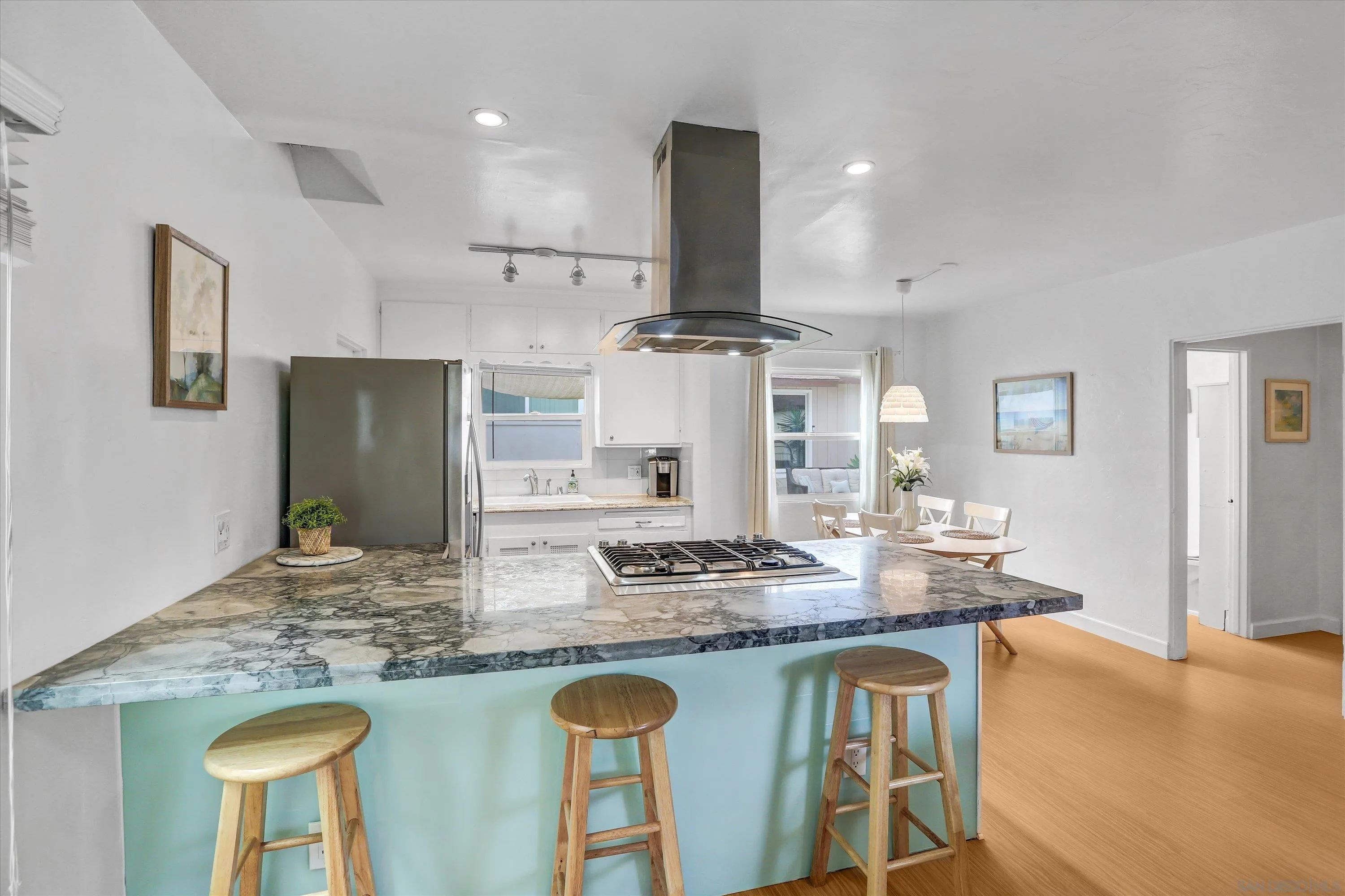 San Diego, California 92109, United States, 6 Bedrooms Bedrooms, ,2 BathroomsBathrooms,Residential,Active,150241