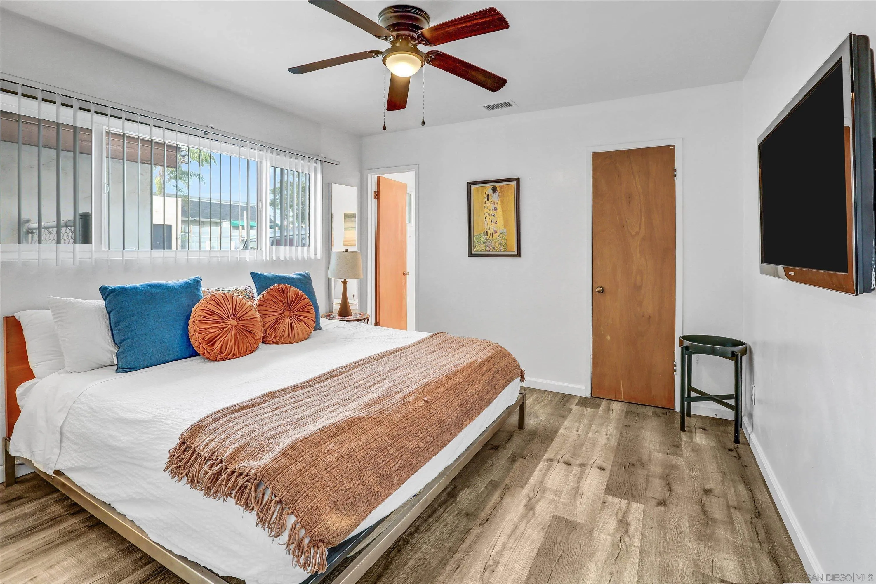 San Diego, California 92109, United States, 6 Bedrooms Bedrooms, ,2 BathroomsBathrooms,Residential,Active,150241