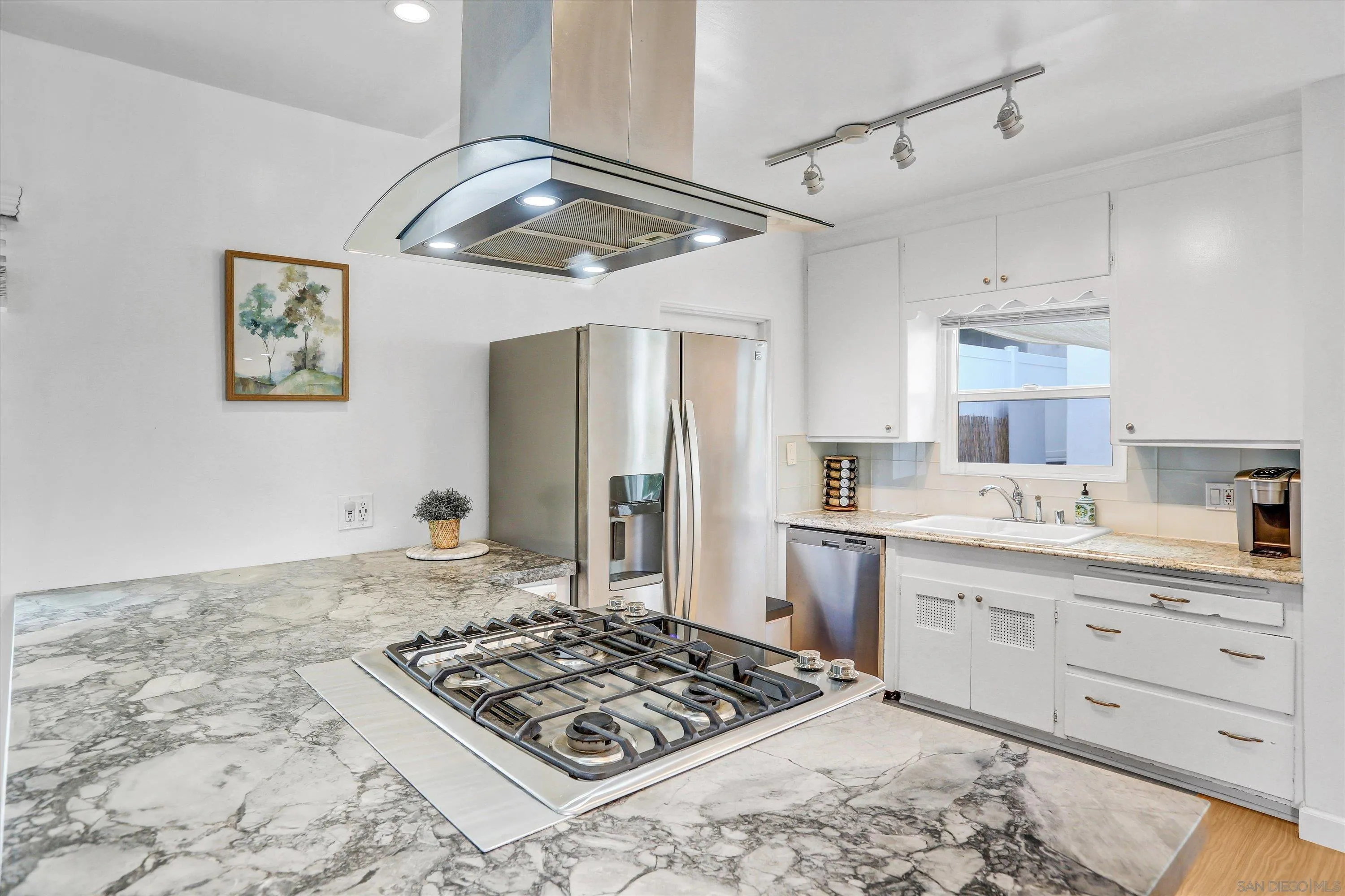 San Diego, California 92109, United States, 6 Bedrooms Bedrooms, ,2 BathroomsBathrooms,Residential,Active,150241