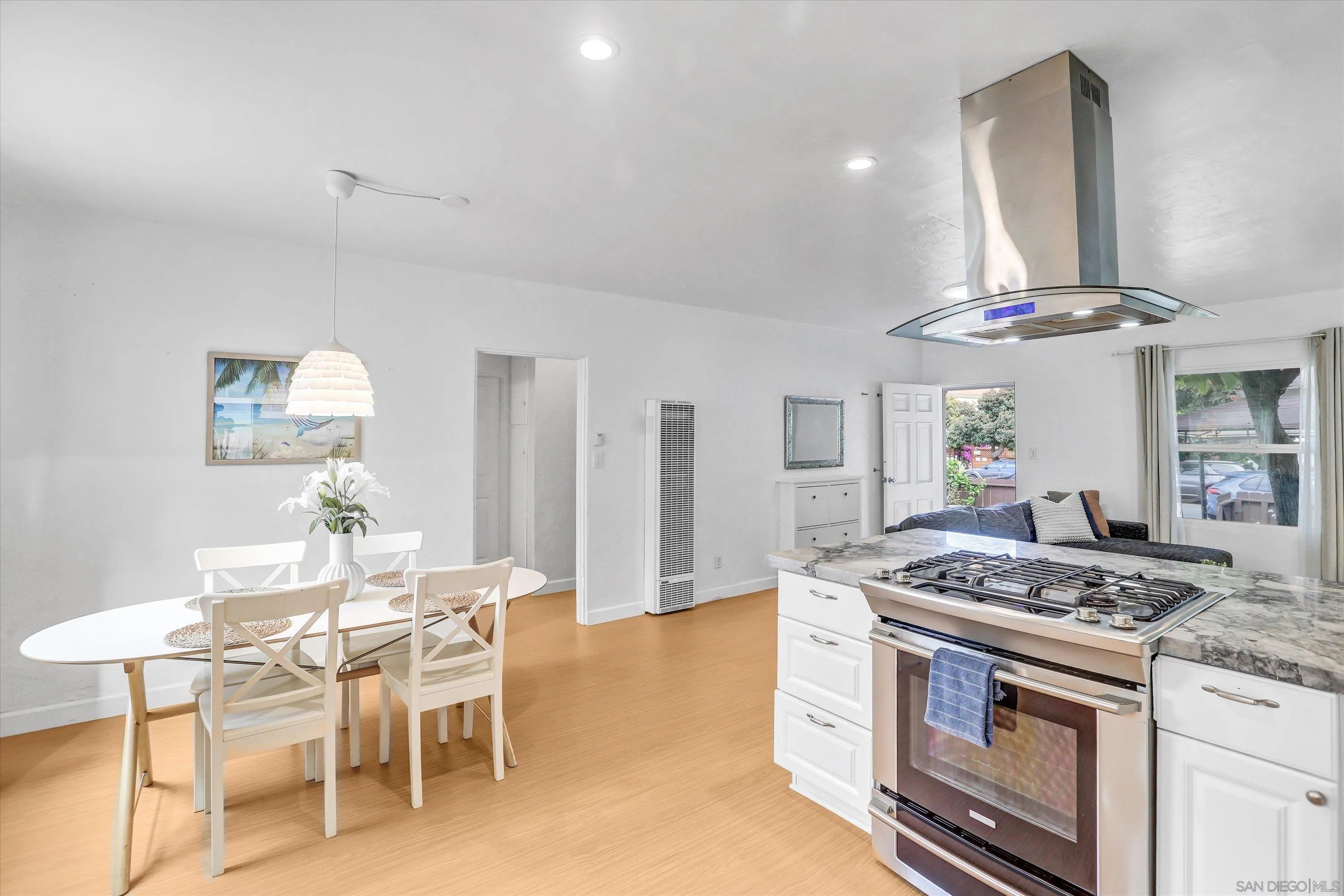 San Diego, California 92109, United States, 6 Bedrooms Bedrooms, ,2 BathroomsBathrooms,Residential,Active,150241