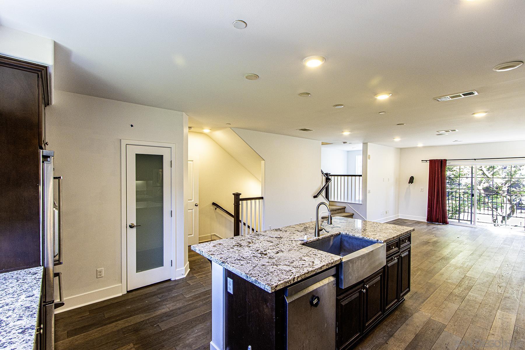 2400 Torrey Pines Rd 112