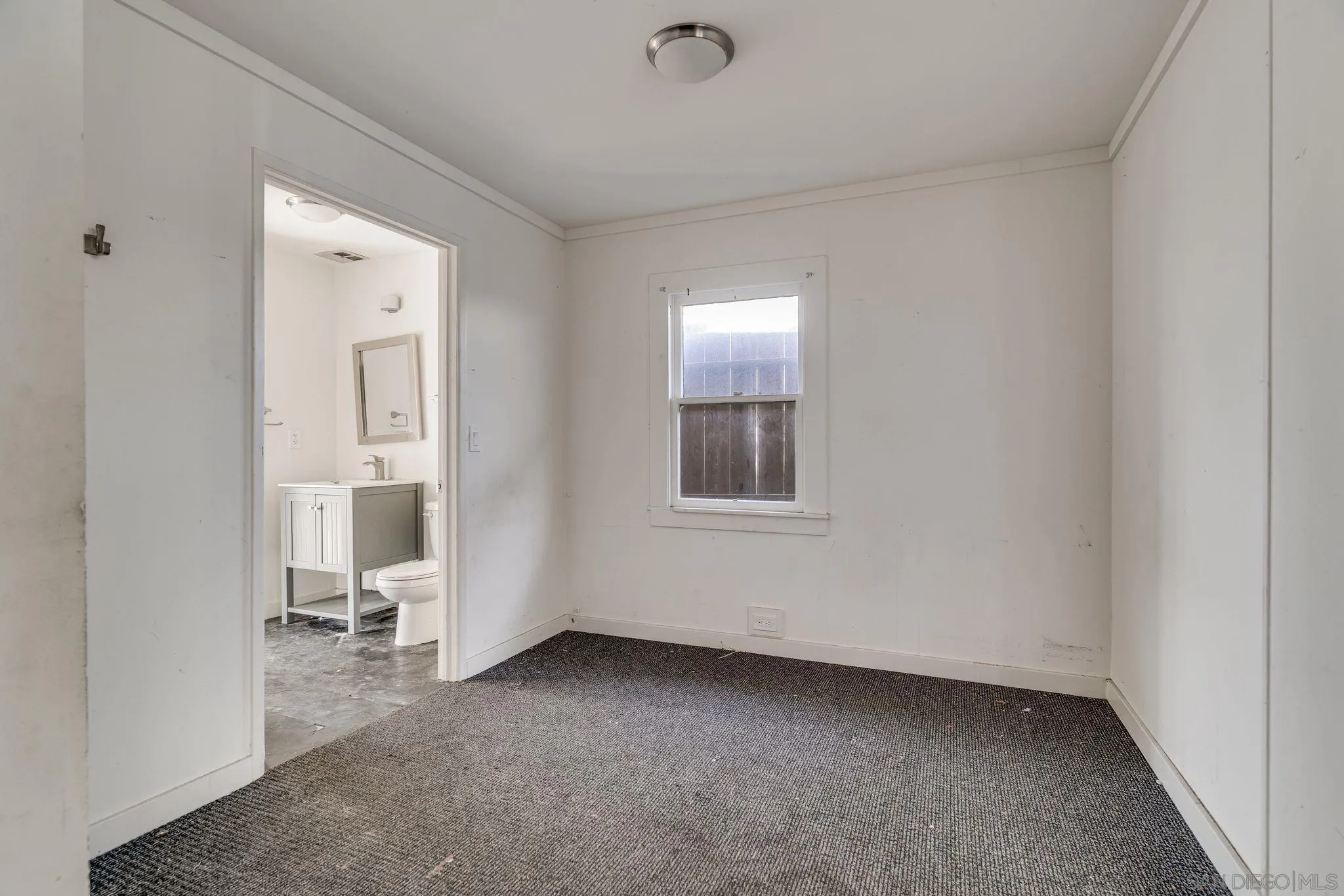 La Jolla, California 92037, United States, 2 Bedrooms Bedrooms, ,1 BathroomBathrooms,Residential,Active,76600