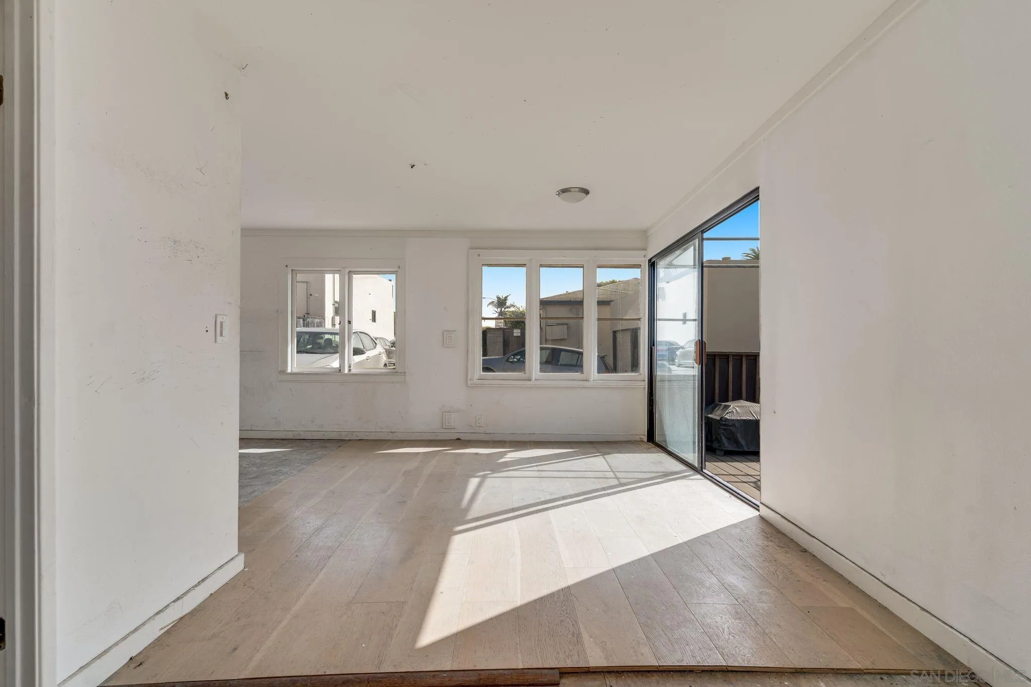 La Jolla, California 92037, United States, 2 Bedrooms Bedrooms, ,1 BathroomBathrooms,Residential,Active,76600