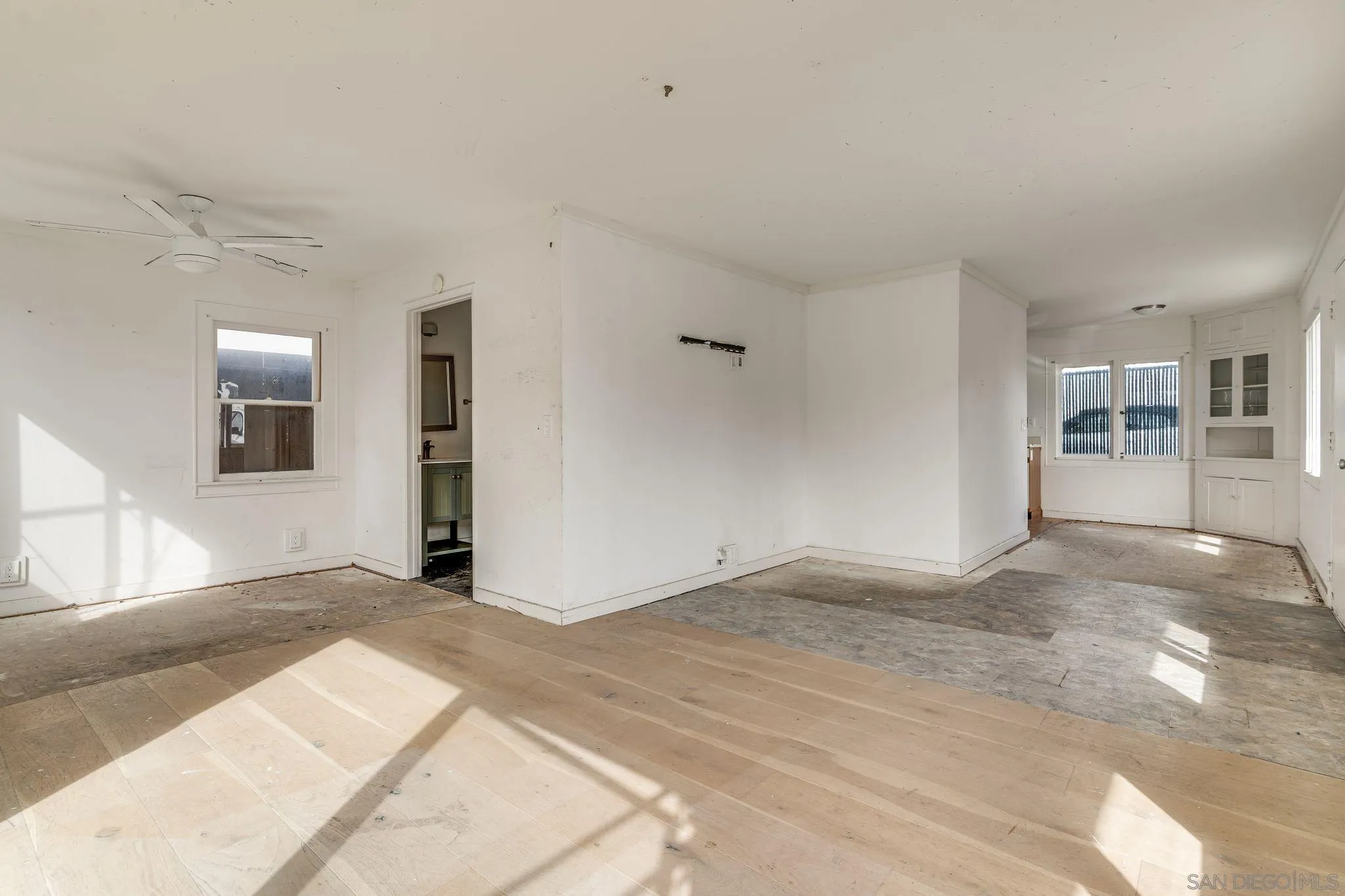 La Jolla, California 92037, United States, 2 Bedrooms Bedrooms, ,1 BathroomBathrooms,Residential,Active,76600