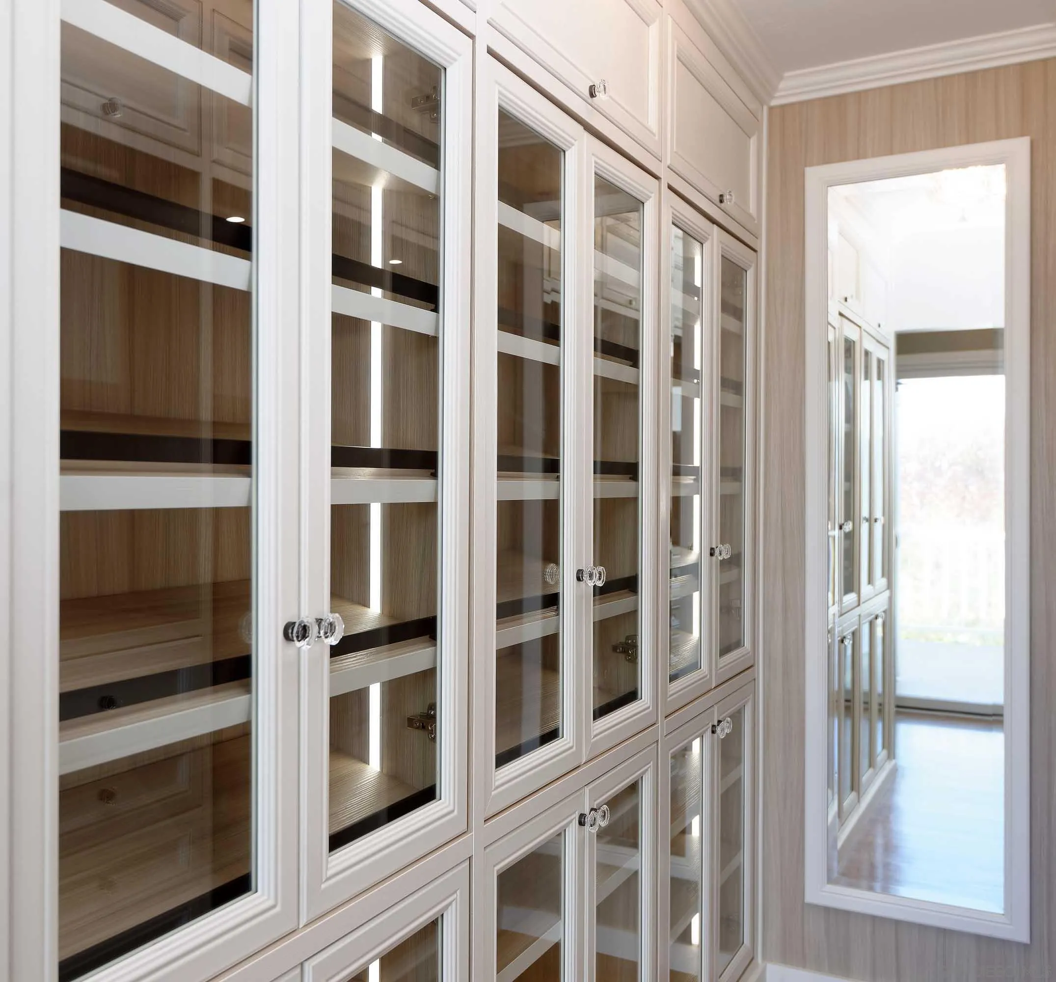 La Jolla, California 92037, United States, 4 Bedrooms Bedrooms, ,5 BathroomsBathrooms,Residential,Active,35153