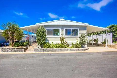 7224 San Benito St, Carlsbad, CA 92011 - #: 250018147