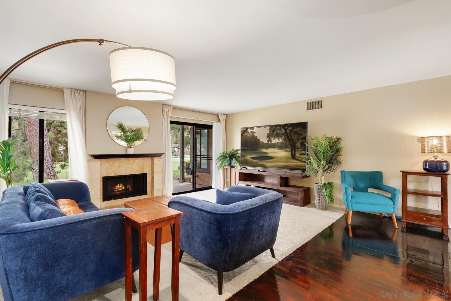 4121  Oak Island Ln