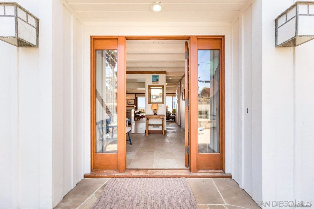 Photo of 2008 Ocean Front, Del Mar, CA 92014 (MLS # 240022096)