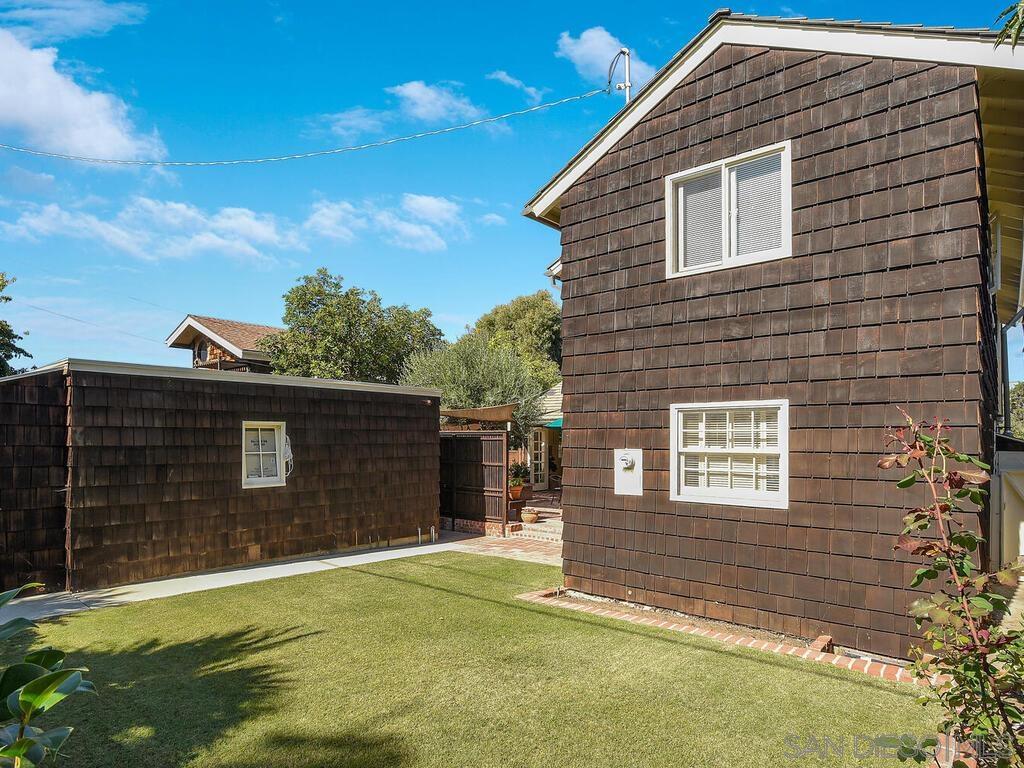 341 Fern Glen