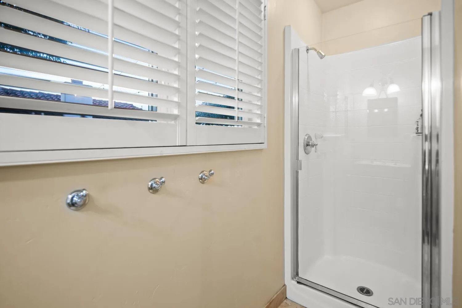 Coronado, California 92118, United States, 4 Bedrooms Bedrooms, ,4 BathroomsBathrooms,Residential,Active,82342