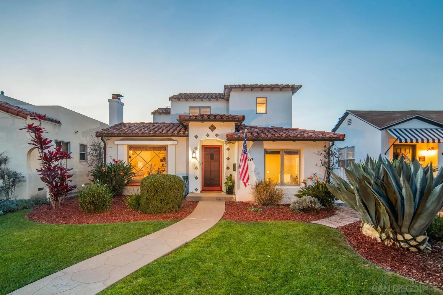 Coronado, California 92118, United States, 4 Bedrooms Bedrooms, ,4 BathroomsBathrooms,Residential,Active,82342