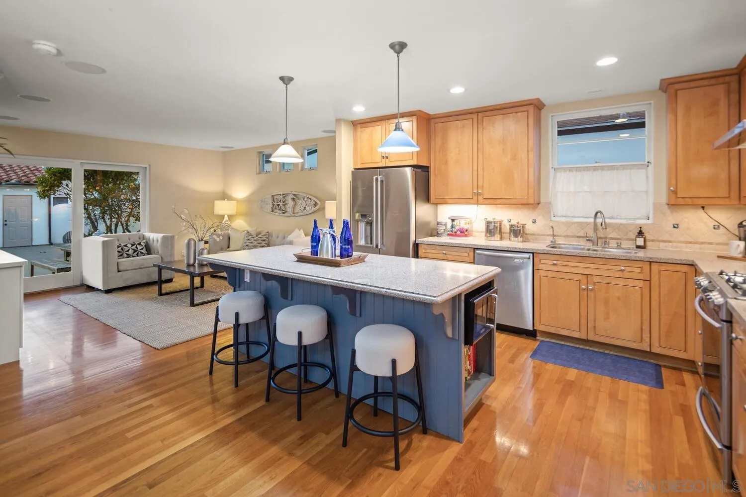 Coronado, California 92118, United States, 4 Bedrooms Bedrooms, ,4 BathroomsBathrooms,Residential,Active,82342