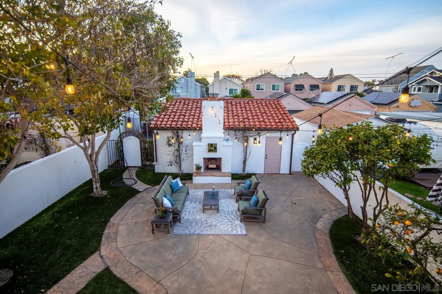 Coronado, California 92118, United States, 4 Bedrooms Bedrooms, ,4 BathroomsBathrooms,Residential,Active,82342