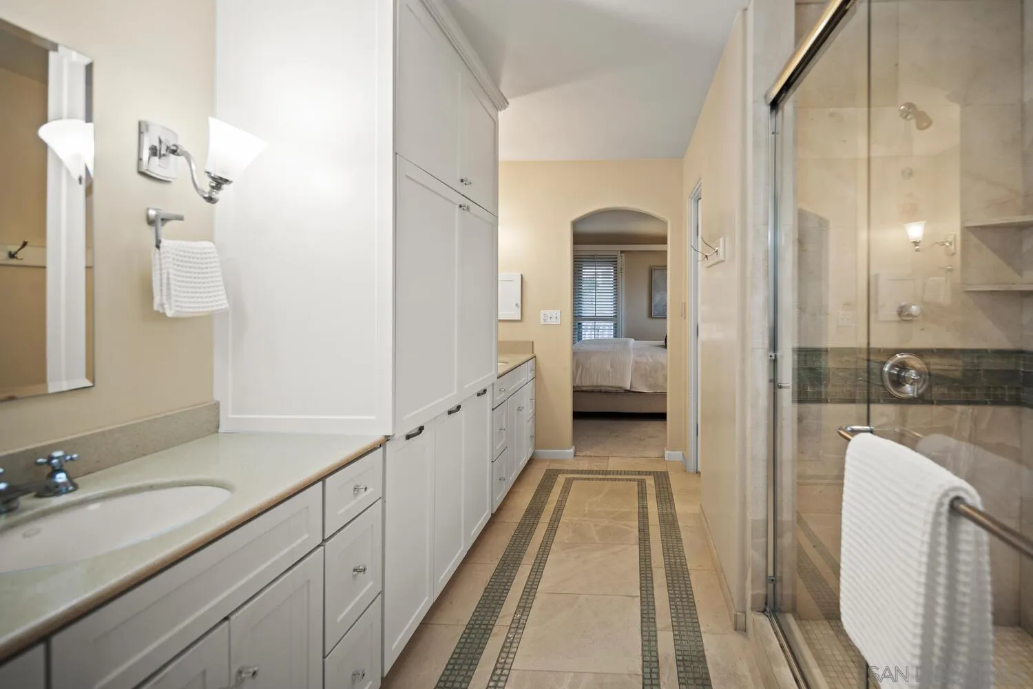 Coronado, California 92118, United States, 4 Bedrooms Bedrooms, ,4 BathroomsBathrooms,Residential,Active,82342