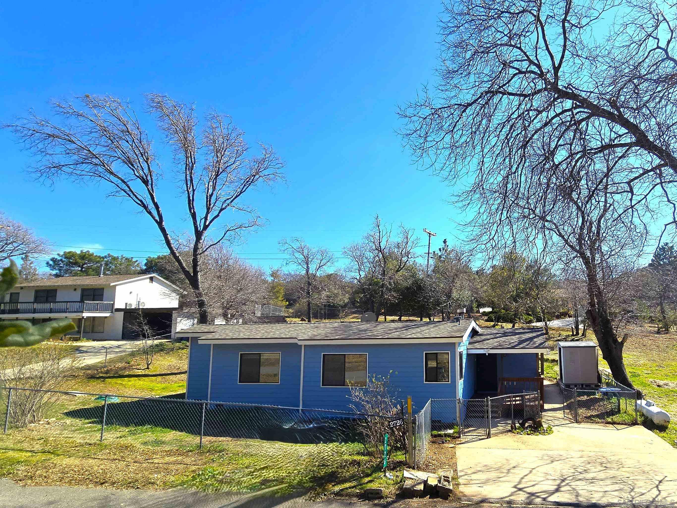 2726  Salton Vista Dr
