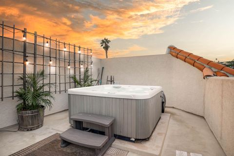 Sapphire St San Diego CA 92109