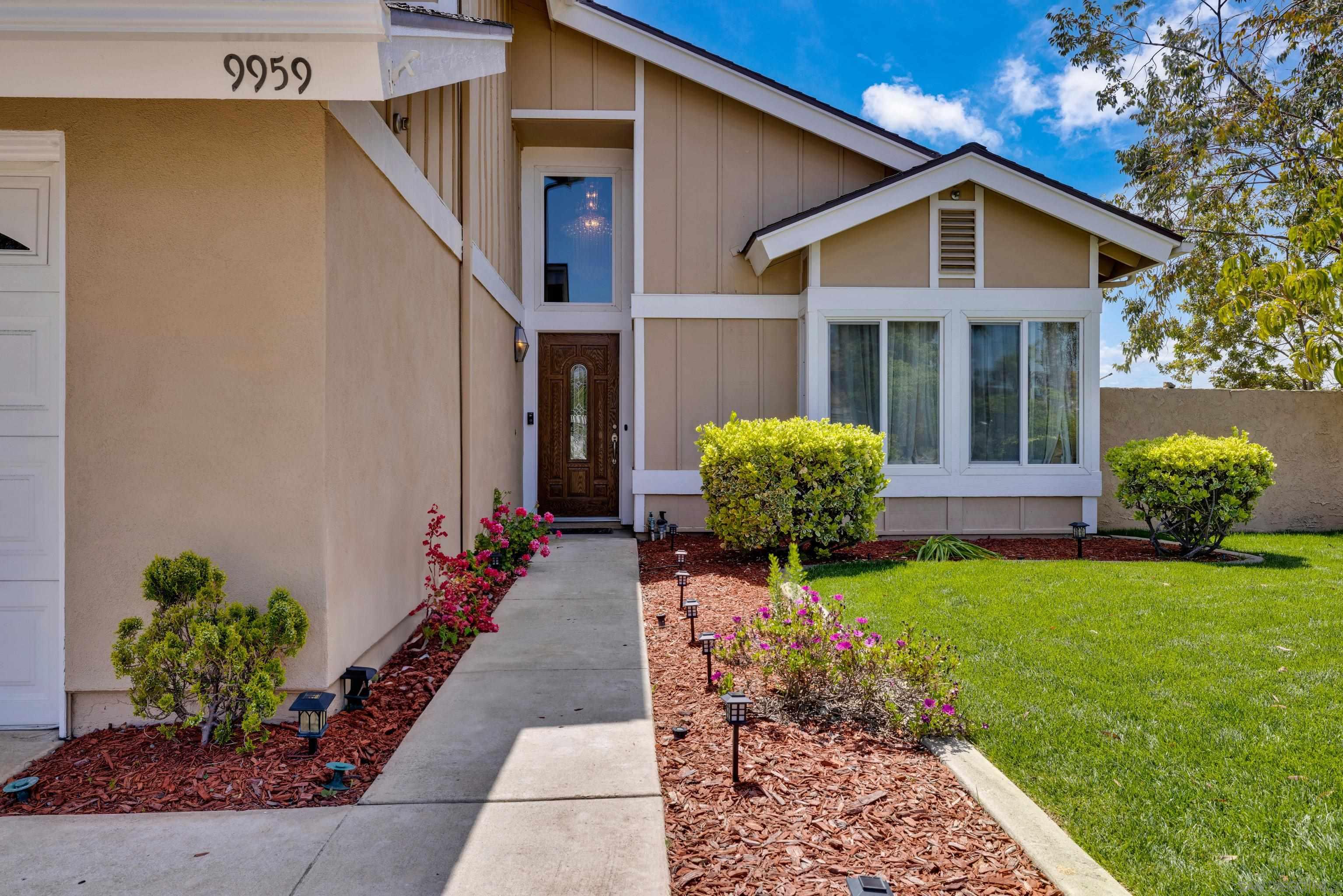 9959 Riverhead Dr