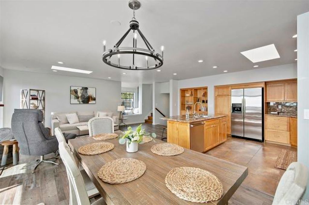 Photo of 2260 Del Mar Scenic Parkway, Del Mar, CA 92014 (MLS # NDP2300088)