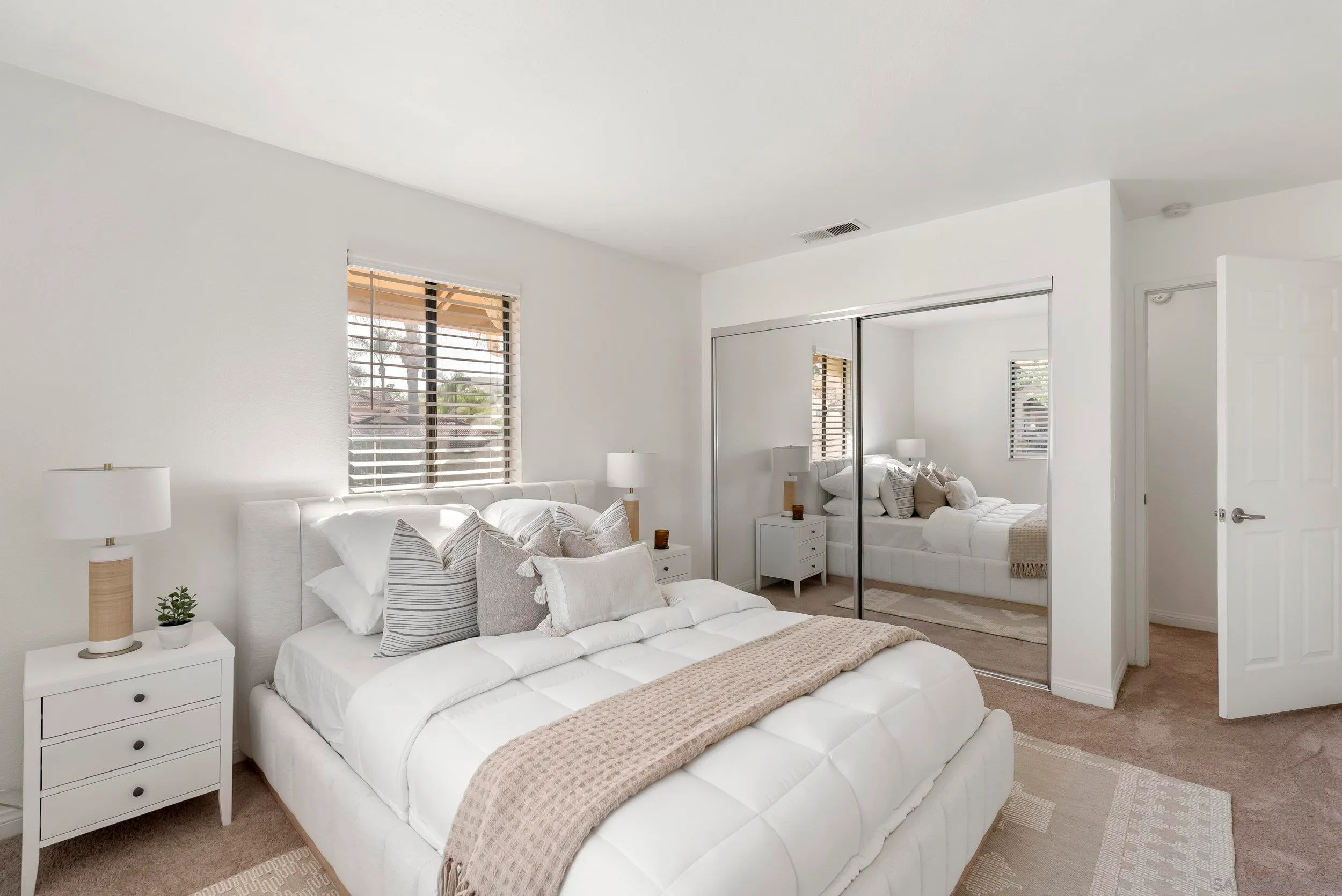 El Cajon, California 92019, United States, 1 Bedroom Bedrooms, ,1 BathroomBathrooms,Residential,Active,132877