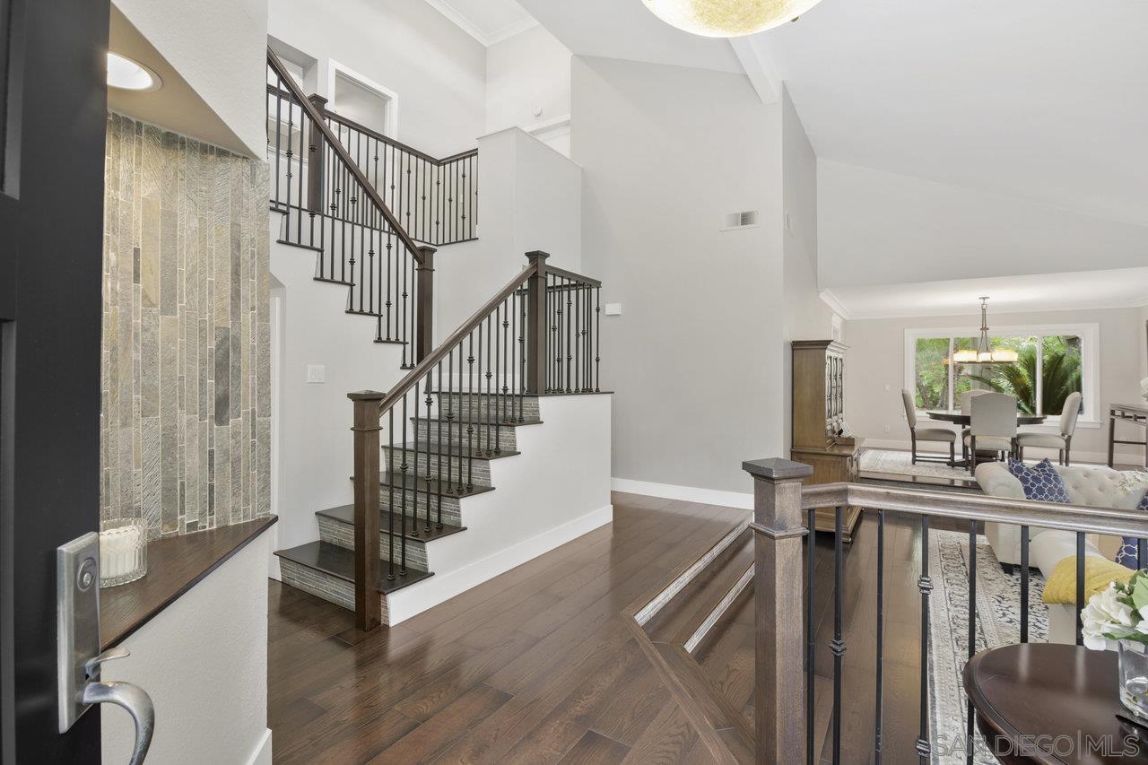12516 Rougemont Pl