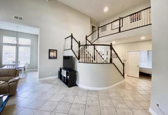 4880 Eastcliff Court