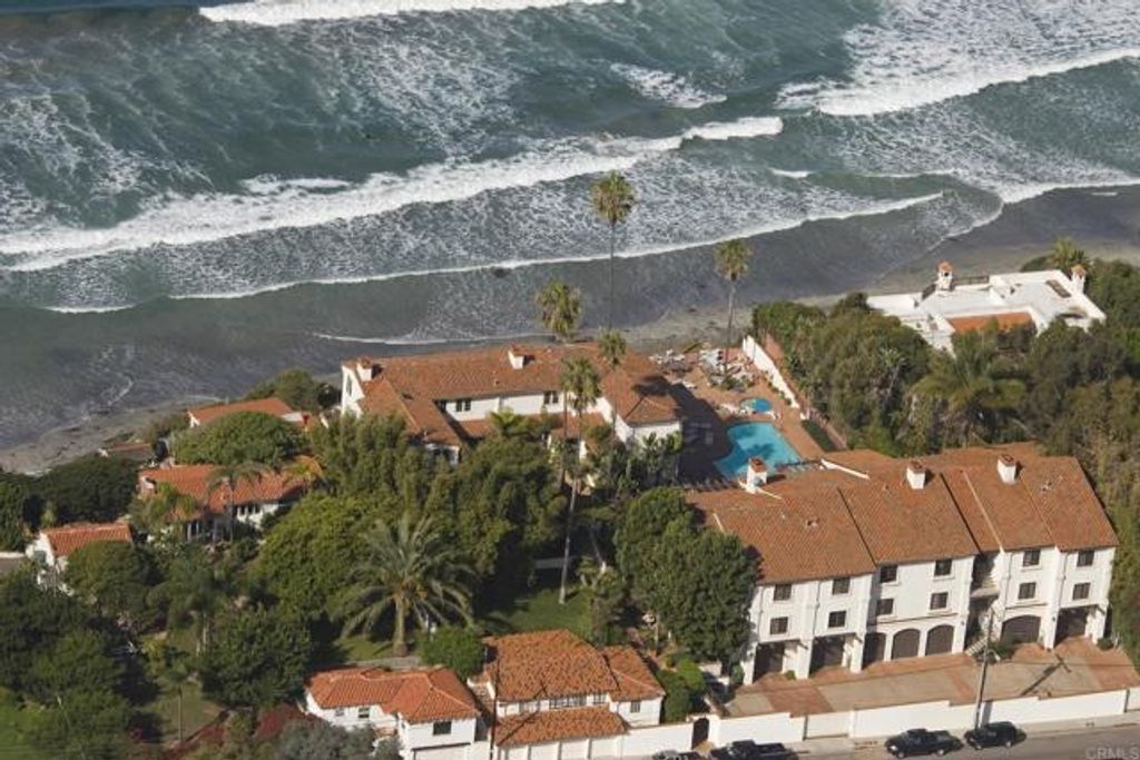 Photo of 130 5th St, Encinitas, CA 92024 (MLS # NDP2500668)