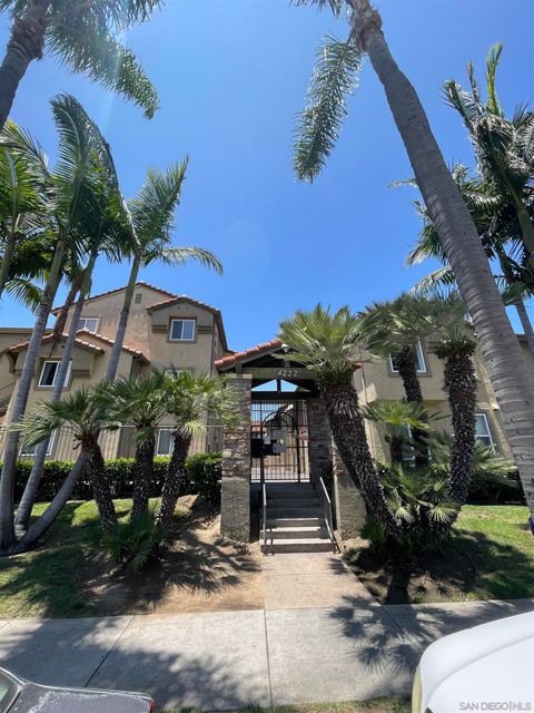 4222  Menlo Ave  17 San Diego CA 92115