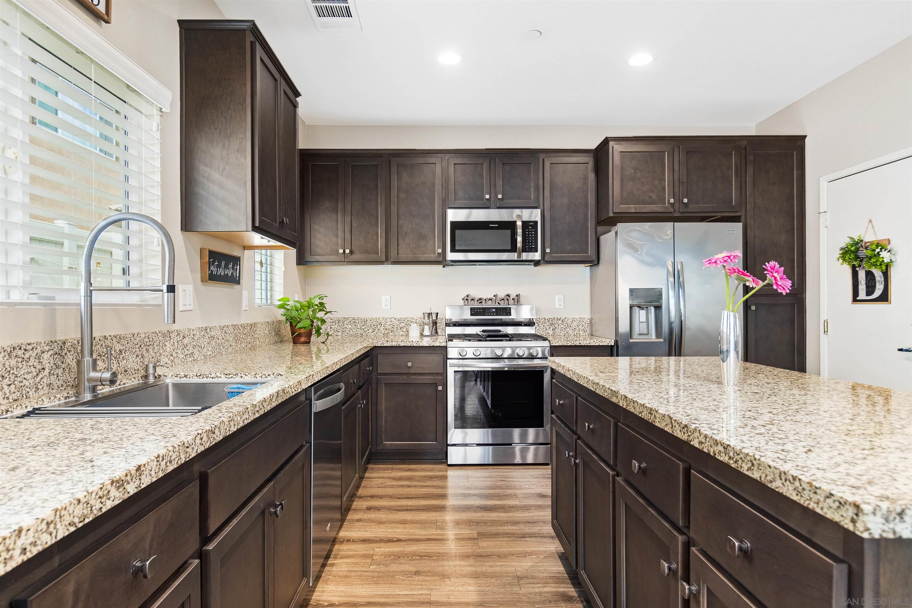 216  Oberlander Way