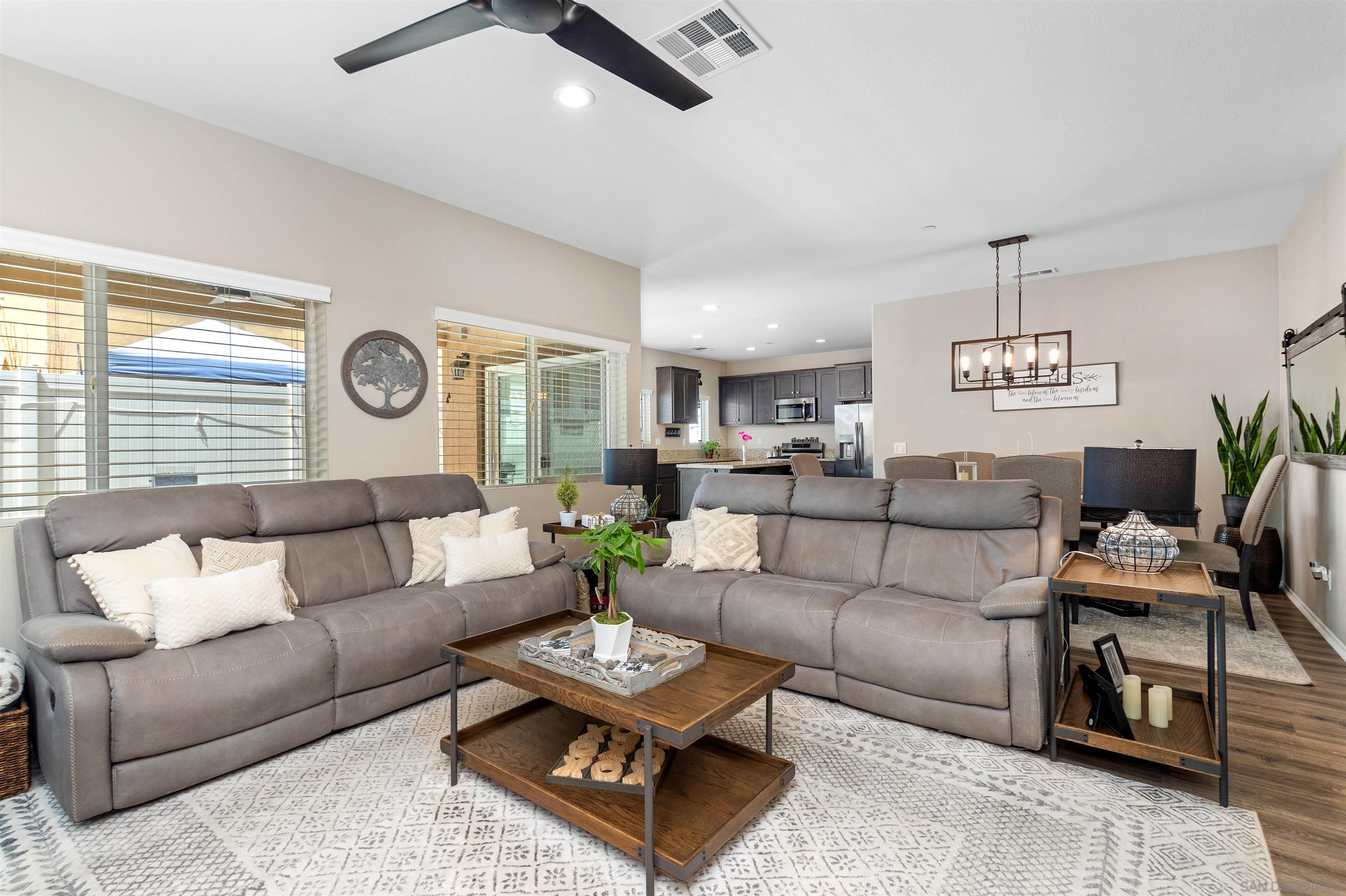 216  Oberlander Way