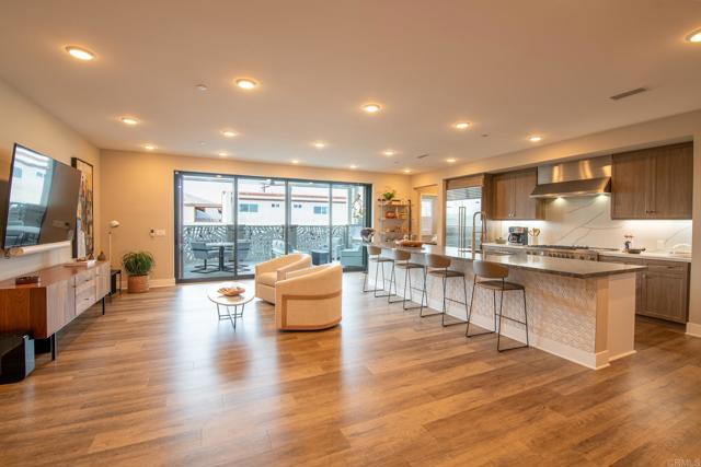 800 Grand Avenue