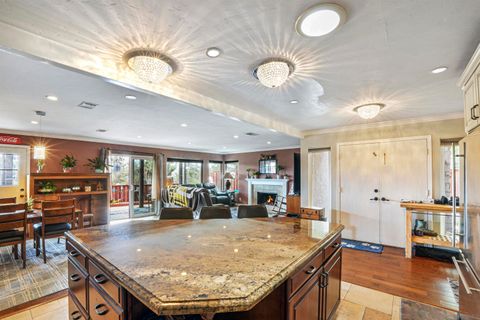 1867  Guilder Gln Escondido CA 92029