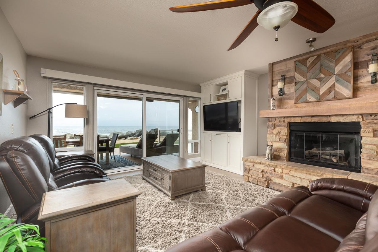 1456  Seacoast Drive  1B

                                                                             Imperial Beach                                

                                    , CA - $1,795,000