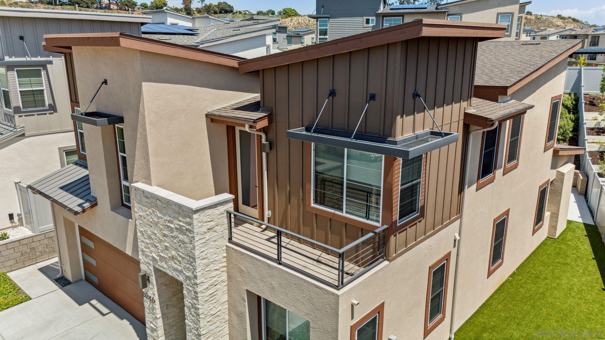 8246 Rose Quartz Cir