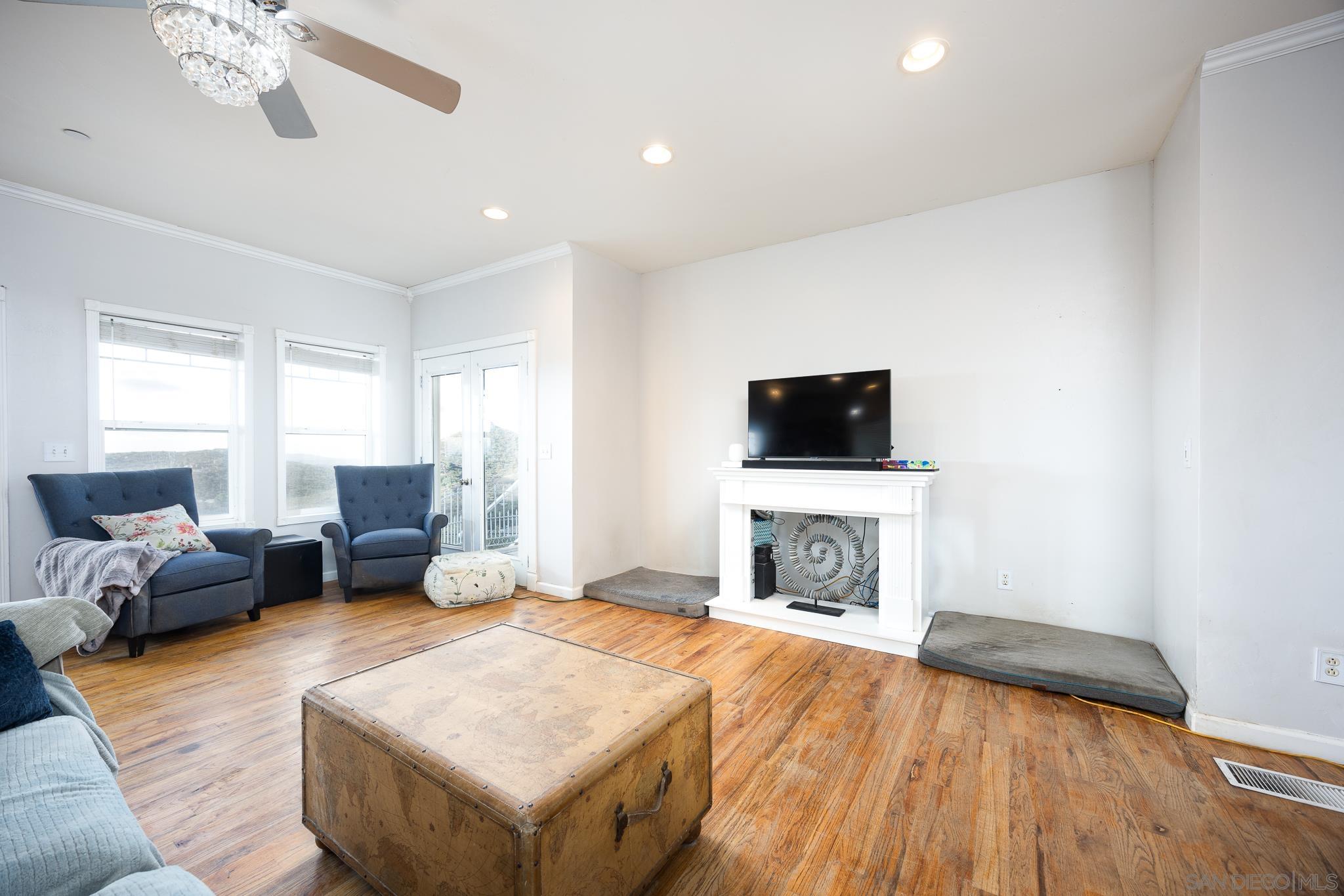 14530 Crestline Dr