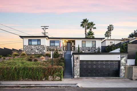 5511  Trinidad Way San Diego CA 92114