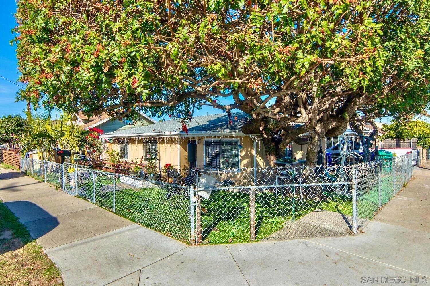 2194 Franklin Ave