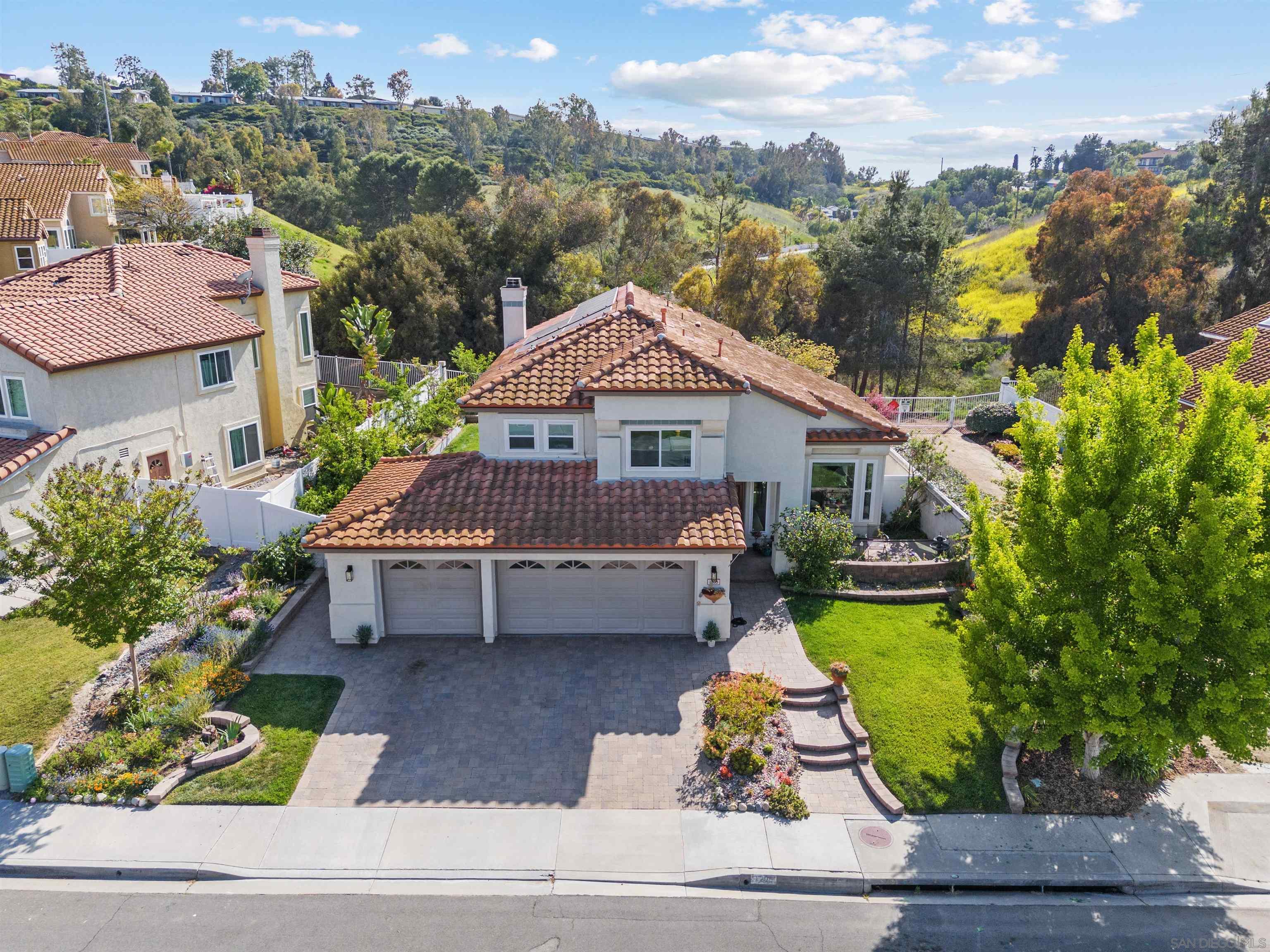 1205 Masterpiece Dr