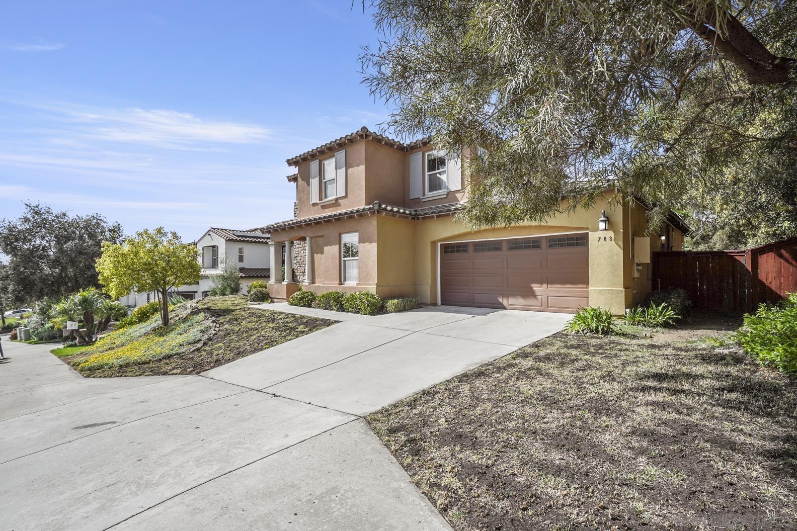 788 Hollowbrook Court