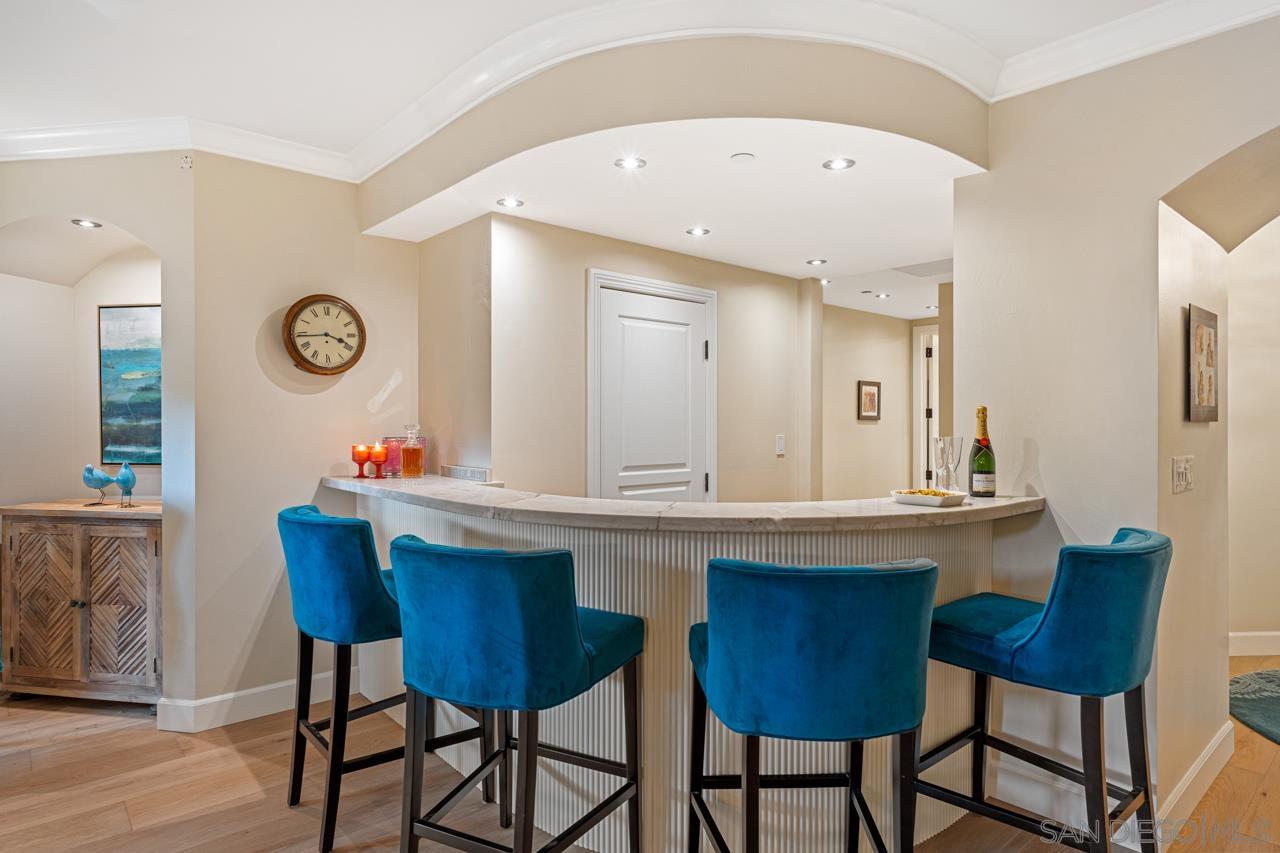 1040 Genter St 104